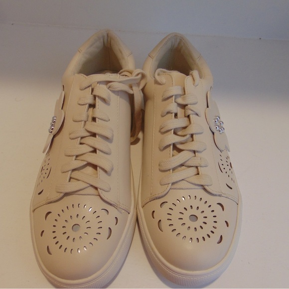 NWT Nanette Lepore - Wesley Fun Floral Sneakers Size 8.5. - Picture 2 of 8